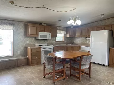 4825 Beacon Light Rd, Oneida, NY 13421 photo 19