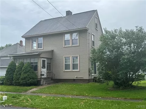 1 Palmer Ave, Whitestown, NY 13492