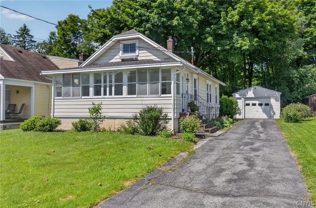 220 Windemere Rd, Geddes, NY 13219