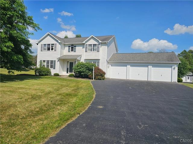 6 Brae Ridge Rd, Owasco, NY 13021