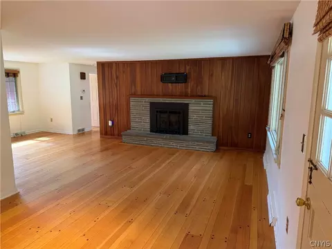 Living - 15 Drumlins Ter, Syracuse, NY 13224 photo 4 of 6