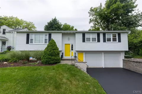 211 Knapp Rd, Geddes, NY 13219