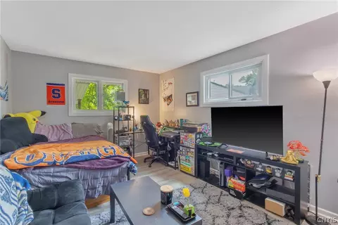 Bedroom - 13 Memory Ln, Syracuse, NY 13212 photo 1 of 10