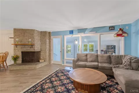 Other - 13 Memory Ln, Syracuse, NY 13212 photo 2 of 12