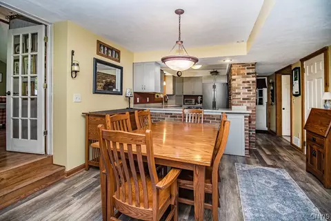Dining - 5040 Fox Rd, Oneida, NY 13421 photo 2 of 4