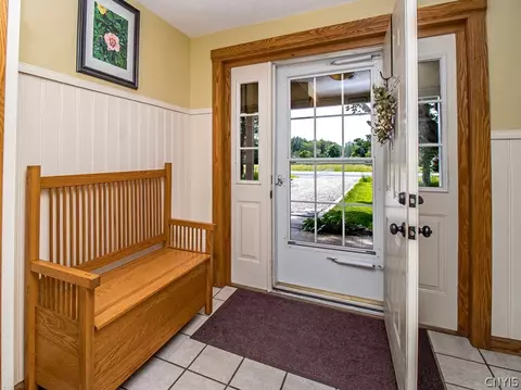 Entry Way - 5040 Fox Rd, Oneida, NY 13421 photo 4 of 4