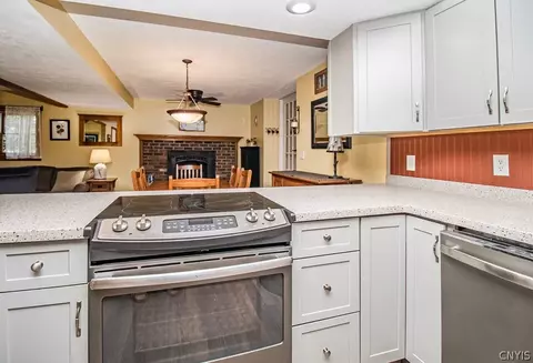 Kitchen - 5040 Fox Rd, Oneida, NY 13421 photo 2 of 4