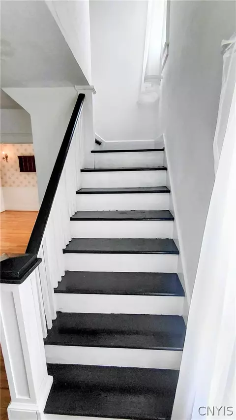 Entry Way - 100 Monroe St, German Flatts, NY 13357 photo 2 of 4