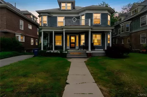 303 Highland Ave, Syracuse, NY 13203