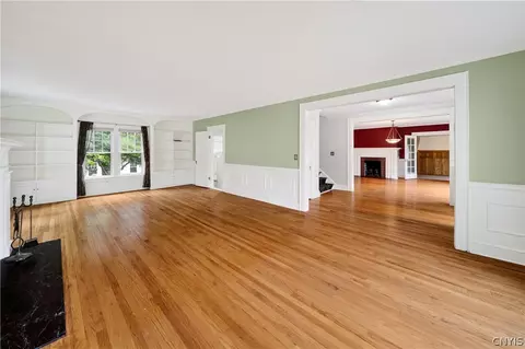 Living - 318 Berkeley Dr, Syracuse, NY 13210 photo 1 of 8