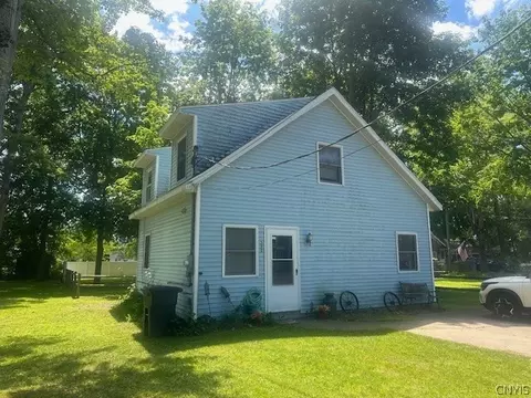 332 16th Ave, Vienna, NY 13152