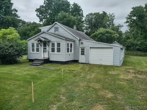 342 Belle Isle Rd, Geddes, NY 13209