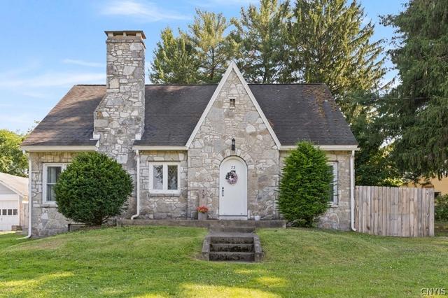 73 West St, Whitestown, NY 13492