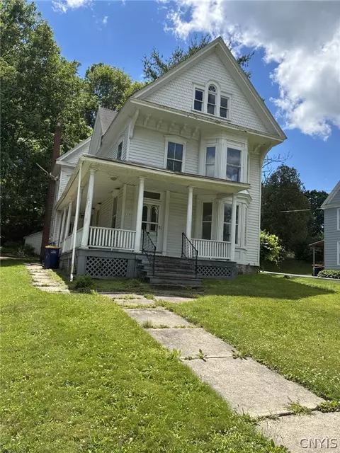 1101 Utica St, Whitestown, NY 13424