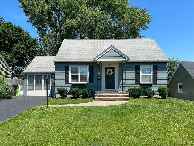 627 Delmar Pl, Salina, NY 13208
