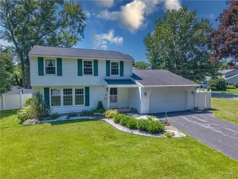 203 Ruth Rd, Syracuse, NY 13212