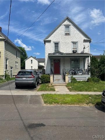32 Chestnut St, Auburn, NY 13021