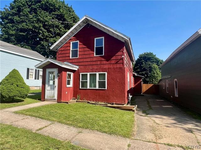 18 Catherine St, Oswego, NY 13126