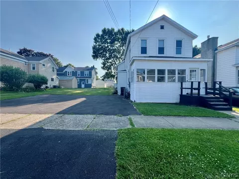 200 W 6th St, Oswego, NY 13126