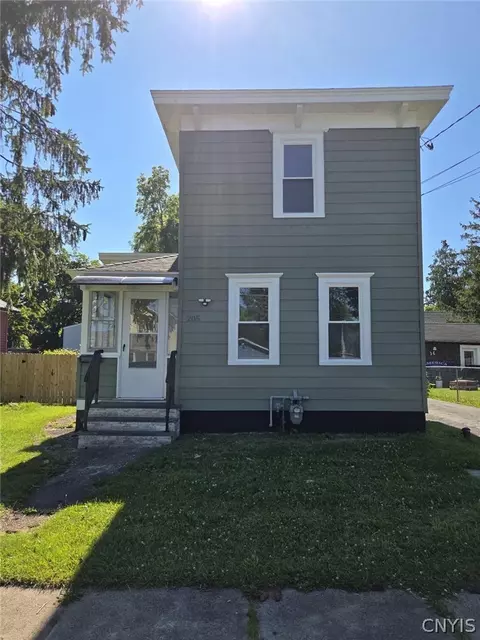 205 Hartwell Ave, East Syracuse, NY 13057
