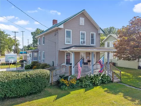 320 E North St, Geneva, NY 14456