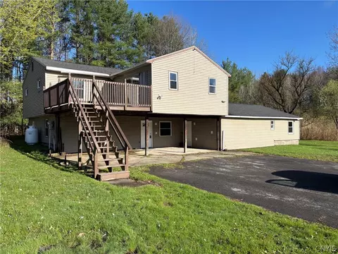 4356 State Route 49, Schroeppel, NY 13069