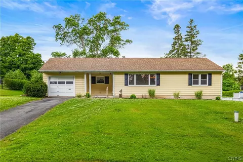 6 Roman Rd, New Hartford, NY 13413