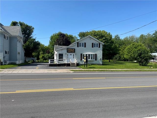 527 Coffeen St, Watertown, NY 13601