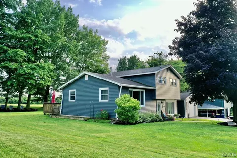 2718 Forest Hill Dr, Fleming, NY 13021