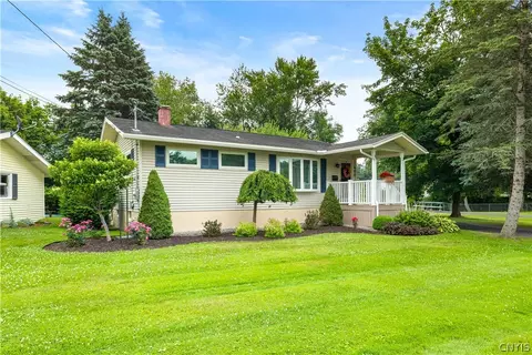 400 Homestead Dr, Utica, NY 13502