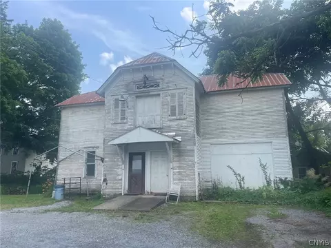 Exterior - 229 Park Ave, Oneida, NY 13421 photo 2 of 3