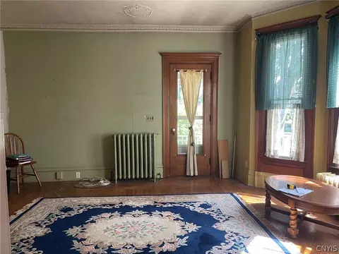 Living - 229 Park Ave, Oneida, NY 13421 photo 5 of 6