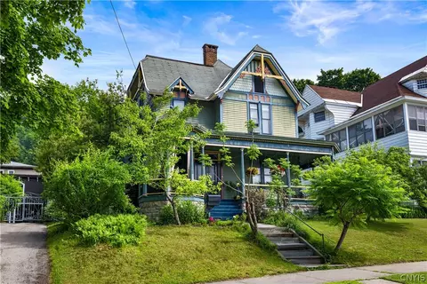 608 E Gansevoort St, Little Falls, NY 13365
