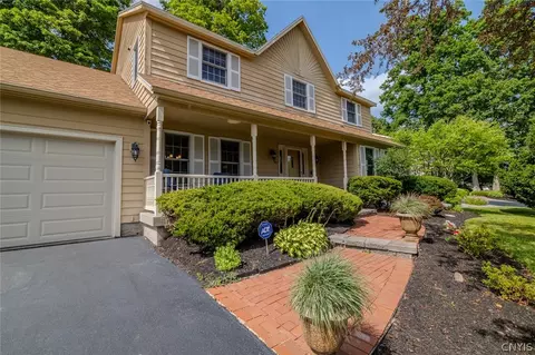 3705 Black Brant Dr, Liverpool, NY 13090
