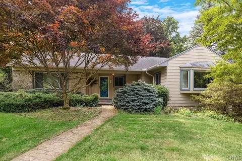 108 Archer Rd, Syracuse, NY 13207