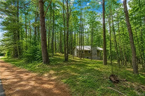 14112 Hermitage Rd, Diana, NY 13648