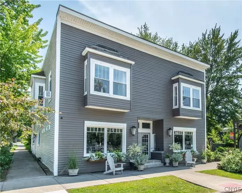111 Esselstyne St, Cape Vincent, NY 13618