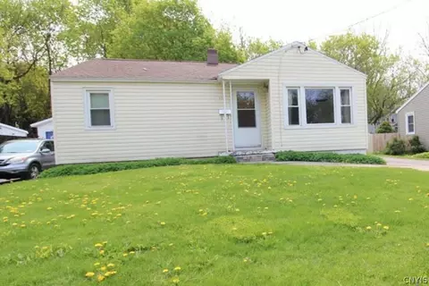 675 S Hamilton St, Watertown, NY 13601