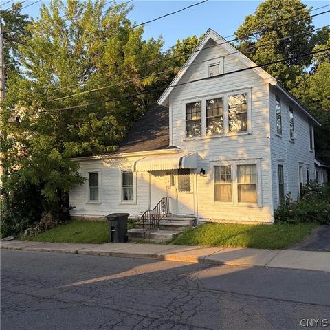 107 Boyd Ave, Geddes, NY 13209