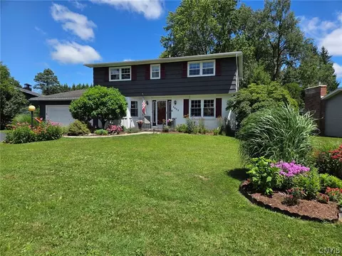 4853 Carey Dr, Manlius, NY 13104