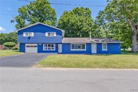 305 N 7th St, Fulton, NY 13069