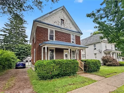 4 Delaware Ave, Cortland, NY 13045