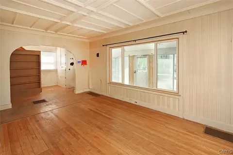 Living - 180 Chaffee Ave, Syracuse, NY 13207 photo 3 of 8