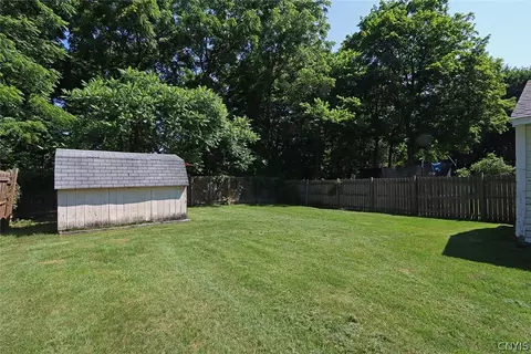 Exterior - 180 Chaffee Ave, Syracuse, NY 13207 photo 5 of 12
