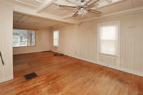 Living - 180 Chaffee Ave, Syracuse, NY 13207 photo 8 of 8