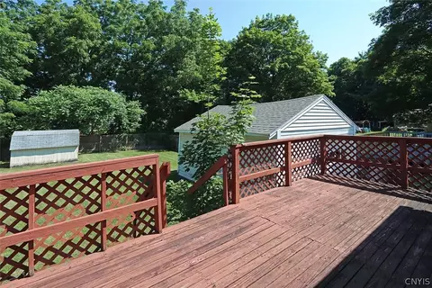 Exterior - 180 Chaffee Ave, Syracuse, NY 13207 photo 11 of 12