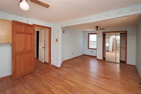 Bedroom - 180 Chaffee Ave, Syracuse, NY 13207 photo 4 of 8