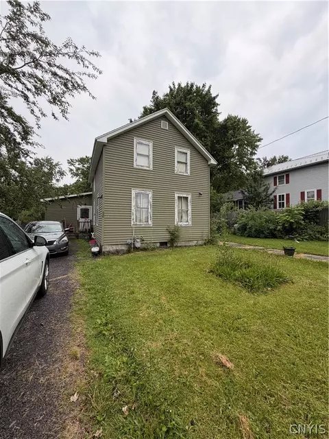 20 W Austin St, Skaneateles, NY 13152