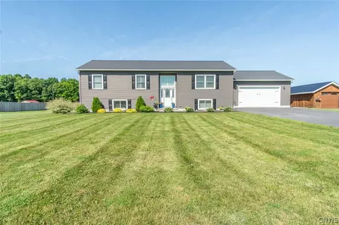 45 Grant St, Dexter, NY 13634