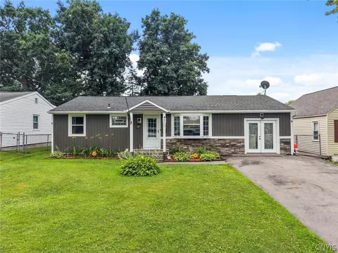 317 Fairmount Ave, Salina, NY 13088